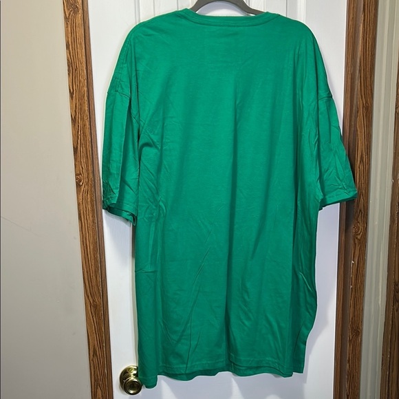 Star Wars Green Holiday Short Sleeve Tee - Picture 5 of 5